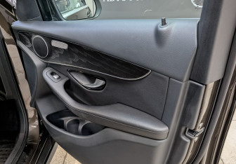 Подержанный автомобиль Mercedes-Benz GLC Coupe 2018 года (24 фото)