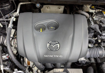 Подержанный автомобиль Mazda CX-5 2021 года (9 фото)