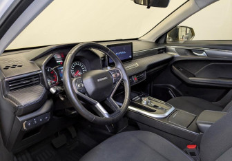Подержанный автомобиль Haval Jolion 2024 года (16 фото)