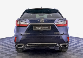 Подержанный автомобиль Lexus RX 2019 года (6 фото)