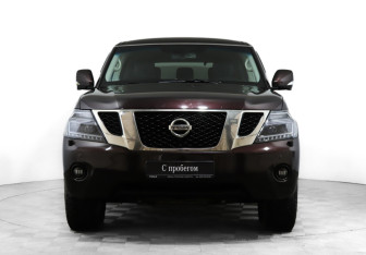 Подержанный автомобиль Nissan Patrol 2013 года (2 фото)