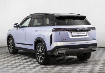 Подержанный автомобиль Jaecoo J7 2023 года (7 фото)