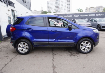 Подержанный автомобиль Ford EcoSport 2015 года (4 фото)