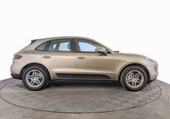 Подержанный автомобиль Porsche Macan 2014 года (4 фото)