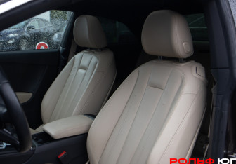 Подержанный автомобиль Audi A5 Coupe 2018 года (19 фото)
