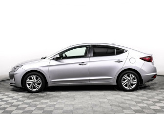 Подержанный автомобиль Hyundai Elantra Sedan 2020 года (3 фото)