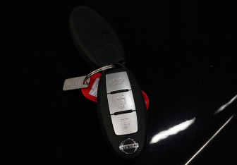 Подержанный автомобиль Nissan X-Trail 2018 года (17 фото)