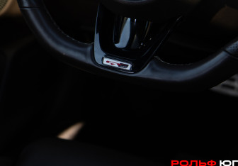 Подержанный автомобиль Kia Stinger 2018 года (26 фото)