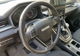 Подержанный автомобиль Haval M6 2023 года (14 фото)