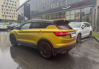 Подержанный автомобиль Geely Coolray 2022 года (6 фото)