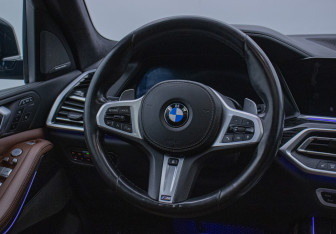 Подержанный автомобиль BMW X7 2020 года (14 фото)