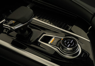 Подержанный автомобиль Changan CS95 2023 года (18 фото)