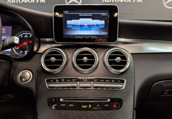 Подержанный автомобиль Mercedes-Benz GLC Coupe 2018 года (17 фото)