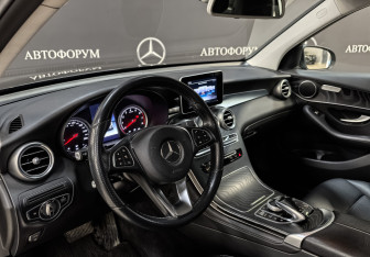 Подержанный автомобиль Mercedes-Benz GLC Coupe 2018 года (15 фото)