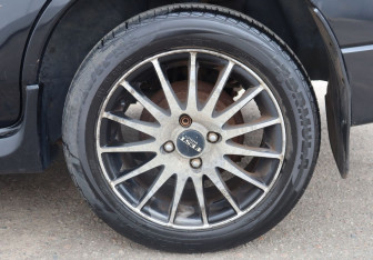 Подержанный автомобиль Suzuki Liana Sedan 2006 года (9 фото)