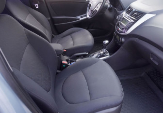Подержанный автомобиль Hyundai Solaris Sedan 2011 года (11 фото)
