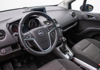Подержанный автомобиль Opel Meriva 2014 года (9 фото)