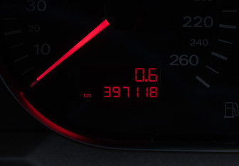 Подержанный автомобиль Audi A6 Sedan 2006 года (12 фото)