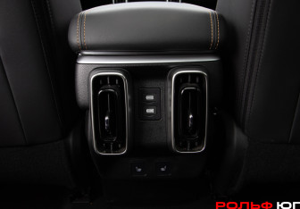 Подержанный автомобиль Haval Dargo 2023 года (16 фото)