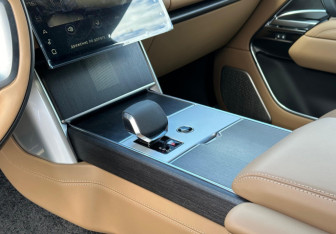 Новый Land Rover Range Rover 2025 (15 фото)