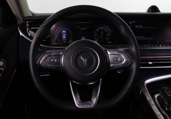 Подержанный автомобиль Voyah Free 2023 года (11 фото)