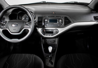 Подержанный автомобиль Kia Picanto 2014 года (11 фото)