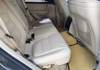 Подержанный автомобиль Volkswagen Touareg 2014 года (11 фото)