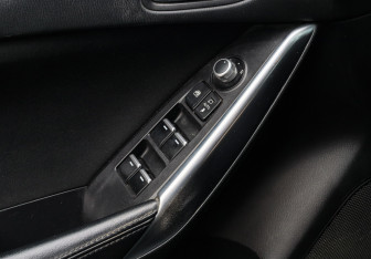 Подержанный автомобиль Mazda 6 Sedan 2017 года (13 фото)