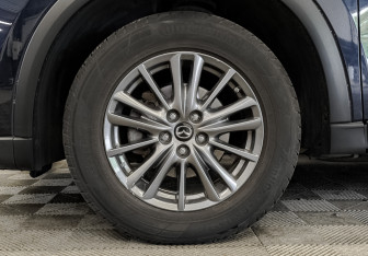 Подержанный автомобиль Mazda CX-5 2017 года (18 фото)