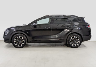 Подержанный автомобиль Kia Sportage 2023 года (8 фото)