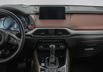 Подержанный автомобиль Mazda CX-9 2020 года (15 фото)