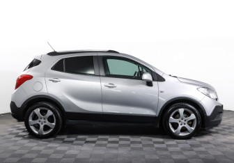 Подержанный автомобиль Opel Mokka 2014 года (4 фото)