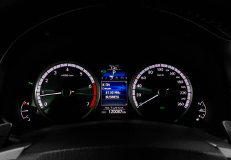 Подержанный автомобиль Lexus NX 2017 года (13 фото)