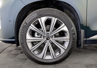 Подержанный автомобиль Exeed VX 2024 года (18 фото)