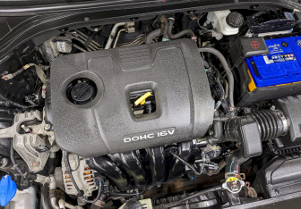 Подержанный автомобиль Hyundai Elantra Sedan 2017 года (9 фото)