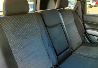 Подержанный автомобиль Nissan X-Trail 2011 года (13 фото)