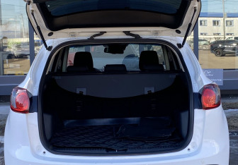 Подержанный автомобиль Mazda CX-5 2013 года (10 фото)