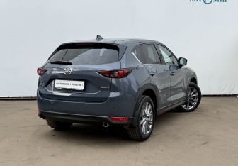 Подержанный автомобиль Mazda CX-5 2021 года (5 фото)