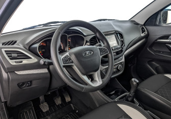 Подержанный автомобиль LADA (ВАЗ) Vesta Wagon 2018 года (16 фото)