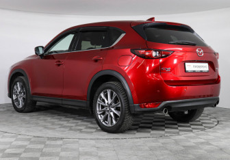 Подержанный автомобиль Mazda CX-5 2020 года (7 фото)