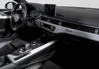 Подержанный автомобиль Audi A5 Liftback 2018 года (9 фото)