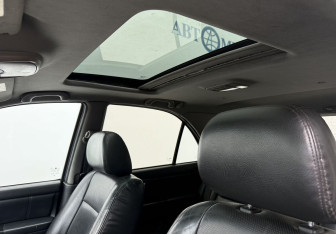 Подержанный автомобиль Kia Sorento 2007 года (12 фото)