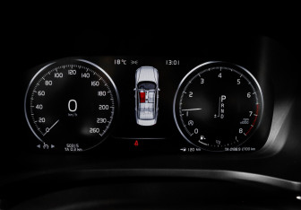 Подержанный автомобиль Volvo S60 2019 года (11 фото)
