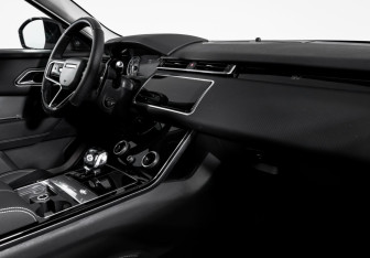Подержанный автомобиль Land Rover Range Rover Velar 2022 года (9 фото)