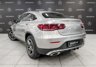 Подержанный автомобиль Mercedes-Benz GLC Coupe 2021 года (7 фото)