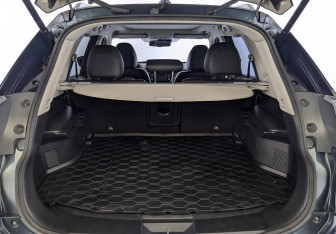 Подержанный автомобиль Nissan X-Trail 2017 года (10 фото)