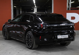 Подержанный автомобиль Zeekr 001 2023 года (7 фото)