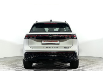 Новый Volkswagen Tiguan 2025 (8 фото)