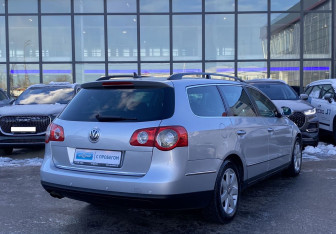 Подержанный автомобиль Volkswagen Passat Wagon 2007 года (8 фото)