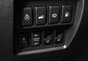 Подержанный автомобиль Nissan Murano Suv 2013 года (15 фото)